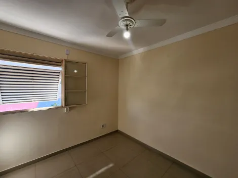 Alugar Apartamento / Padr&atilde;o em S&atilde;o Jos&eacute; do Rio Preto R$ 900,00 - Foto 7