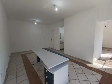 Alugar Comercial / Casa Comercial em S&atilde;o Jos&eacute; do Rio Preto R$ 2.000,00 - Foto 6