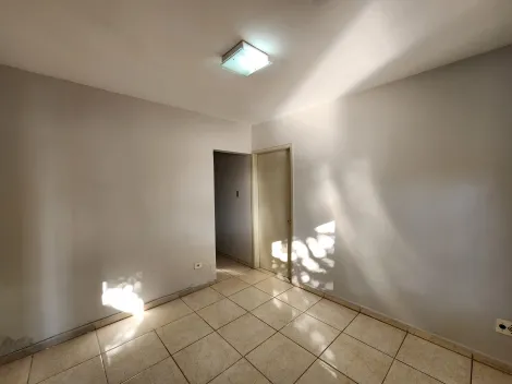 Alugar Casa / Padr&atilde;o em S&atilde;o Jos&eacute; do Rio Preto R$ 1.000,00 - Foto 2
