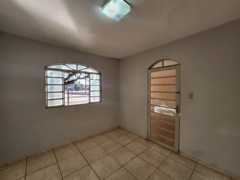 Alugar Casa / Padr&atilde;o em S&atilde;o Jos&eacute; do Rio Preto R$ 1.000,00 - Foto 3