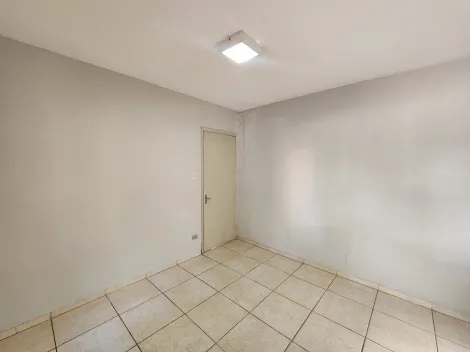 Alugar Casa / Padr&atilde;o em S&atilde;o Jos&eacute; do Rio Preto R$ 1.000,00 - Foto 9
