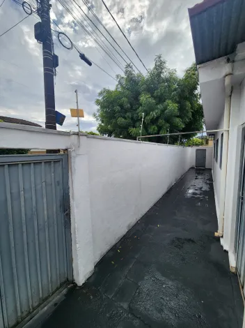 Alugar Casa / Padr&atilde;o em S&atilde;o Jos&eacute; do Rio Preto R$ 2.000,00 - Foto 18