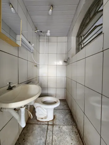 Alugar Casa / Padr&atilde;o em S&atilde;o Jos&eacute; do Rio Preto R$ 650,00 - Foto 7