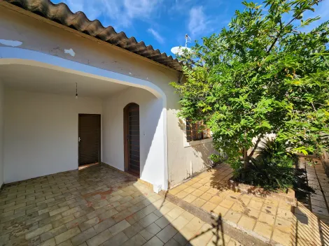 Alugar Casa / Padr&atilde;o em S&atilde;o Jos&eacute; do Rio Preto. apenas R$ 1.100,00