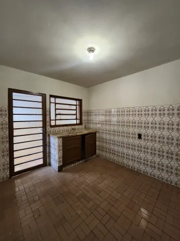 Alugar Casa / Sobrado em S&atilde;o Jos&eacute; do Rio Preto R$ 1.200,00 - Foto 3