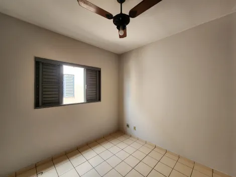 Alugar Apartamento / Padr&atilde;o em S&atilde;o Jos&eacute; do Rio Preto R$ 970,00 - Foto 4