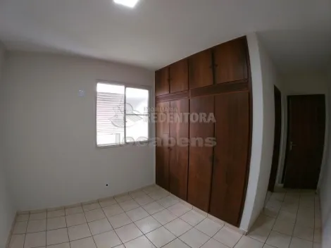 Alugar Apartamento / Padr&atilde;o em S&atilde;o Jos&eacute; do Rio Preto R$ 1.300,00 - Foto 11