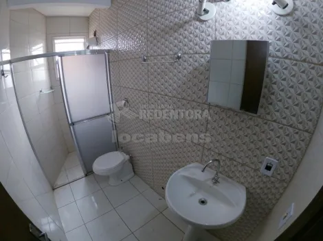 Alugar Apartamento / Padr&atilde;o em S&atilde;o Jos&eacute; do Rio Preto R$ 1.300,00 - Foto 13