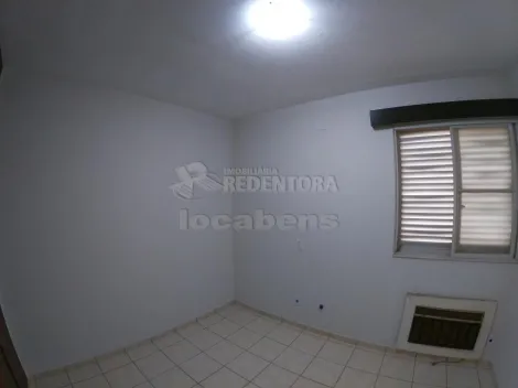 Alugar Apartamento / Padr&atilde;o em S&atilde;o Jos&eacute; do Rio Preto R$ 1.300,00 - Foto 14