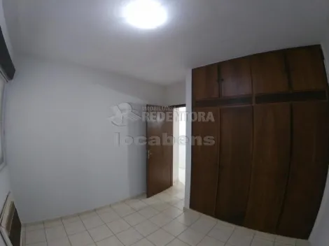 Alugar Apartamento / Padr&atilde;o em S&atilde;o Jos&eacute; do Rio Preto R$ 1.300,00 - Foto 16