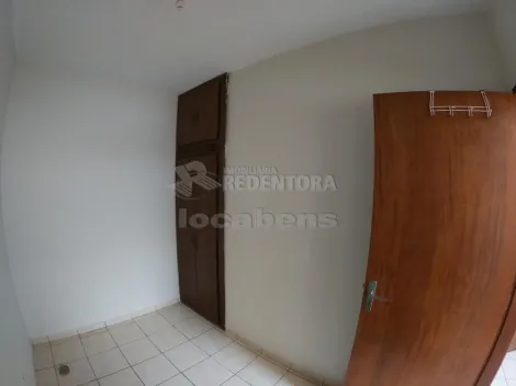 Alugar Apartamento / Padr&atilde;o em S&atilde;o Jos&eacute; do Rio Preto R$ 1.300,00 - Foto 25