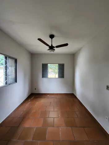 Alugar Casa / Condom&iacute;nio em Guapia&ccedil;u R$ 1.800,00 - Foto 9