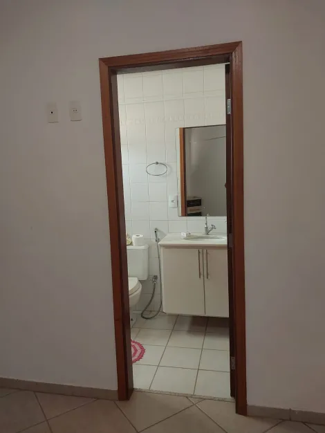 Alugar Apartamento / Padr&atilde;o em S&atilde;o Jos&eacute; do Rio Preto R$ 2.200,00 - Foto 27