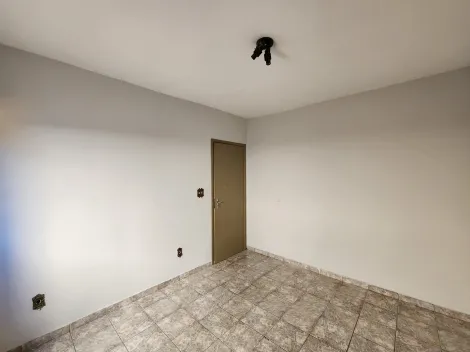 Alugar Casa / Padr&atilde;o em S&atilde;o Jos&eacute; do Rio Preto R$ 1.400,00 - Foto 12