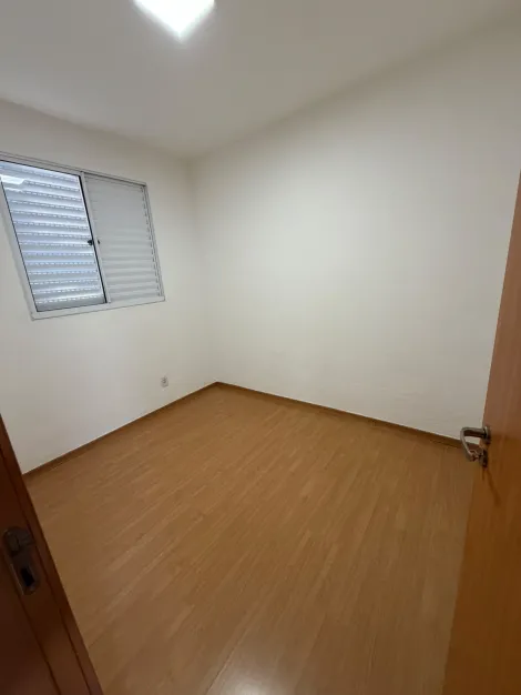 Alugar Apartamento / Padr&atilde;o em S&atilde;o Jos&eacute; do Rio Preto R$ 1.200,00 - Foto 5