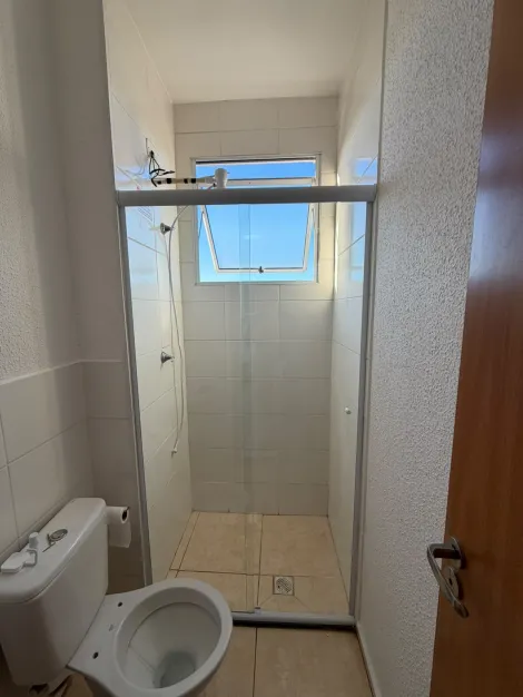 Alugar Apartamento / Padr&atilde;o em S&atilde;o Jos&eacute; do Rio Preto R$ 1.200,00 - Foto 6