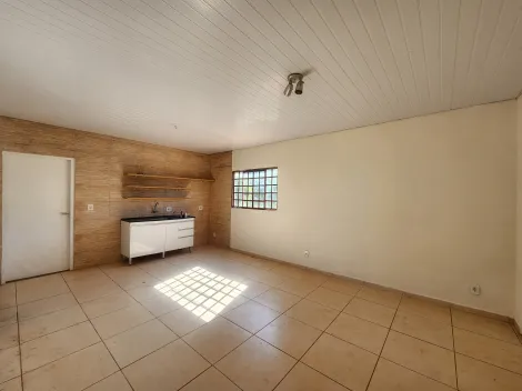 Alugar Casa / Padr&atilde;o em S&atilde;o Jos&eacute; do Rio Preto. apenas R$ 600,00