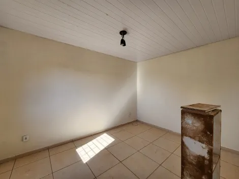Alugar Casa / Padr&atilde;o em S&atilde;o Jos&eacute; do Rio Preto R$ 600,00 - Foto 3