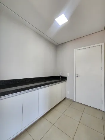 Alugar Apartamento / Padr&atilde;o em S&atilde;o Jos&eacute; do Rio Preto R$ 1.700,00 - Foto 5