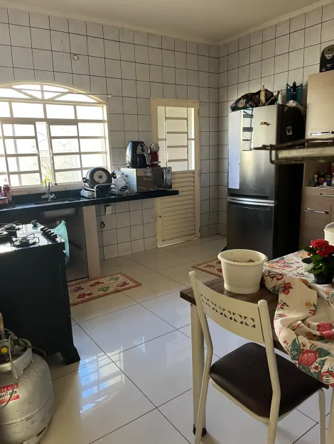 Comprar Casa / Padr&atilde;o em S&atilde;o Jos&eacute; do Rio Preto R$ 480.000,00 - Foto 5