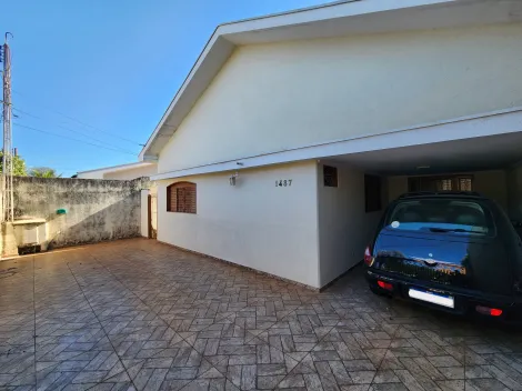 Alugar Casa / Padr&atilde;o em S&atilde;o Jos&eacute; do Rio Preto. apenas R$ 2.400,00