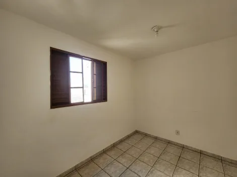 Alugar Apartamento / Padr&atilde;o em S&atilde;o Jos&eacute; do Rio Preto R$ 800,00 - Foto 4