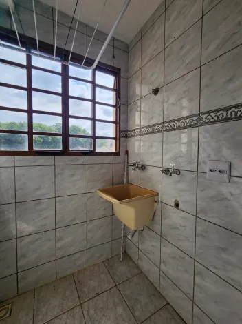 Alugar Apartamento / Padr&atilde;o em S&atilde;o Jos&eacute; do Rio Preto R$ 800,00 - Foto 9