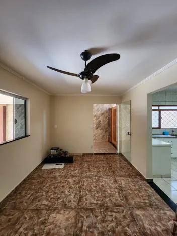 Alugar Casa / Padr&atilde;o em S&atilde;o Jos&eacute; do Rio Preto R$ 2.500,00 - Foto 3