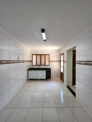 Alugar Casa / Padr&atilde;o em S&atilde;o Jos&eacute; do Rio Preto R$ 2.500,00 - Foto 17