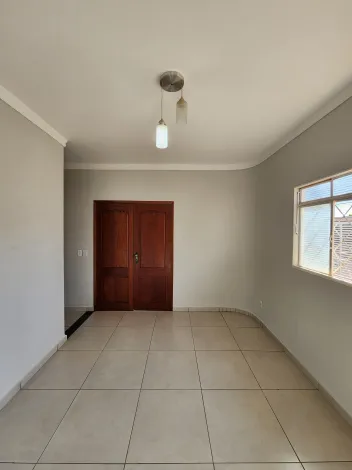 Alugar Casa / Padr&atilde;o em S&atilde;o Jos&eacute; do Rio Preto R$ 3.700,00 - Foto 3