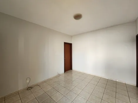 Alugar Casa / Padr&atilde;o em S&atilde;o Jos&eacute; do Rio Preto R$ 1.800,00 - Foto 2
