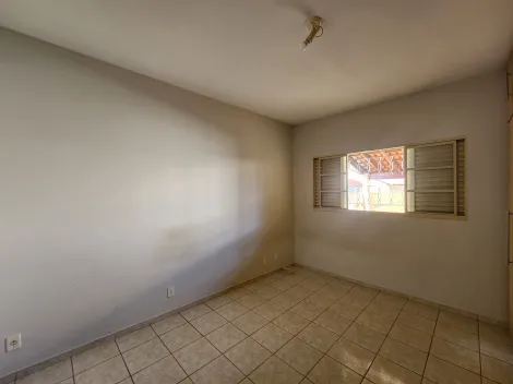 Alugar Casa / Padr&atilde;o em S&atilde;o Jos&eacute; do Rio Preto R$ 1.800,00 - Foto 5