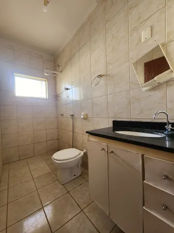 Alugar Casa / Padr&atilde;o em S&atilde;o Jos&eacute; do Rio Preto R$ 1.800,00 - Foto 7