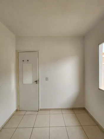 Alugar Casa / Condom&iacute;nio em S&atilde;o Jos&eacute; do Rio Preto R$ 1.300,00 - Foto 6