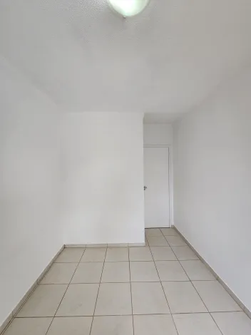 Alugar Casa / Condom&iacute;nio em S&atilde;o Jos&eacute; do Rio Preto R$ 1.300,00 - Foto 9