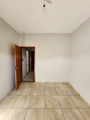 Alugar Casa / Padr&atilde;o em S&atilde;o Jos&eacute; do Rio Preto R$ 1.500,00 - Foto 9