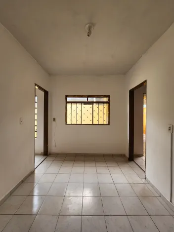 Alugar Casa / Padr&atilde;o em S&atilde;o Jos&eacute; do Rio Preto R$ 800,00 - Foto 3