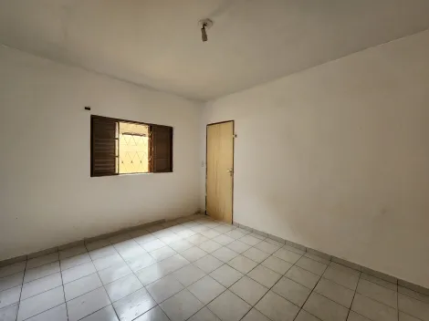 Alugar Casa / Padr&atilde;o em S&atilde;o Jos&eacute; do Rio Preto R$ 800,00 - Foto 6