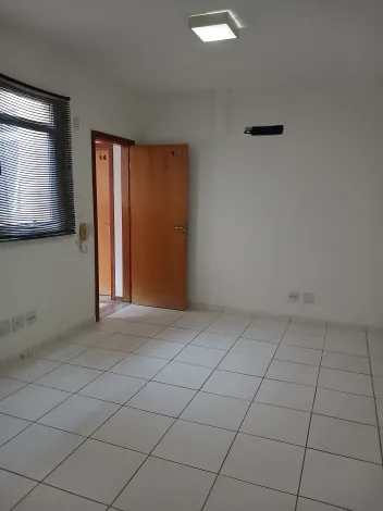 Alugar Comercial / Sala em S&atilde;o Jos&eacute; do Rio Preto R$ 1.000,00 - Foto 6