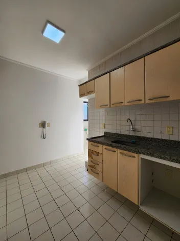Alugar Apartamento / Padr&atilde;o em S&atilde;o Jos&eacute; do Rio Preto R$ 1.800,00 - Foto 5