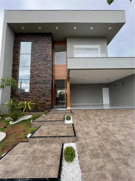 Alugar Casa / Condom&iacute;nio em S&atilde;o Jos&eacute; do Rio Preto. apenas R$ 950.000,00