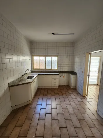 Alugar Comercial / Casa Comercial em S&atilde;o Jos&eacute; do Rio Preto R$ 6.000,00 - Foto 2