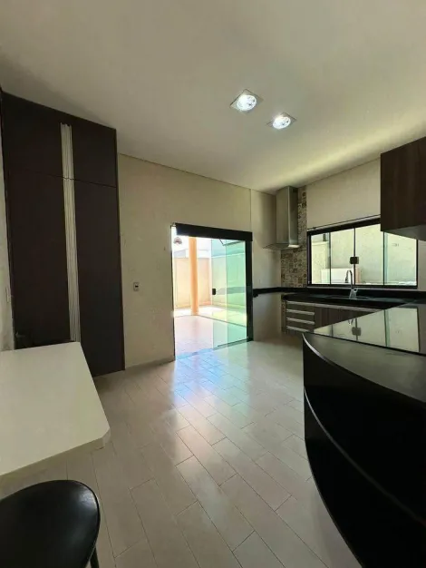 Alugar Casa / Condom&iacute;nio em S&atilde;o Jos&eacute; do Rio Preto R$ 4.800,00 - Foto 2