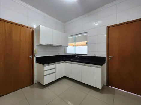 Alugar Casa / Padr&atilde;o em S&atilde;o Jos&eacute; do Rio Preto R$ 3.000,00 - Foto 3