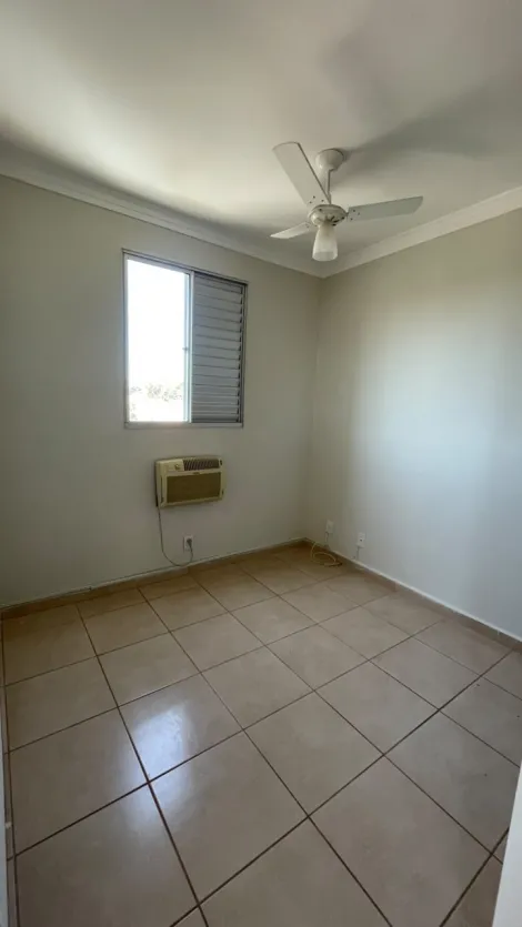 Alugar Apartamento / Padr&atilde;o em S&atilde;o Jos&eacute; do Rio Preto R$ 750,00 - Foto 14