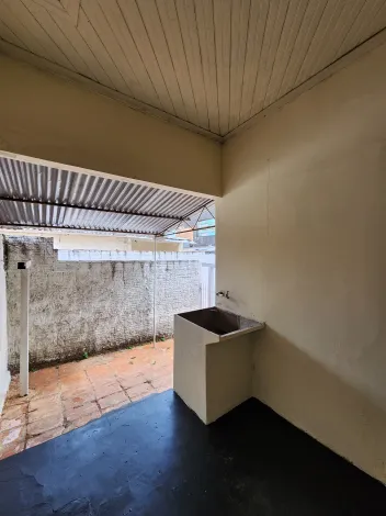 Alugar Casa / Padr&atilde;o em S&atilde;o Jos&eacute; do Rio Preto R$ 650,00 - Foto 6