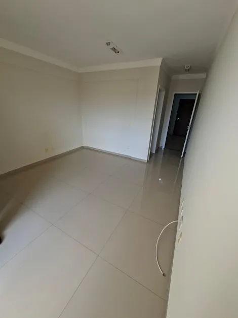 Alugar Apartamento / Padr&atilde;o em S&atilde;o Jos&eacute; do Rio Preto R$ 1.900,00 - Foto 3