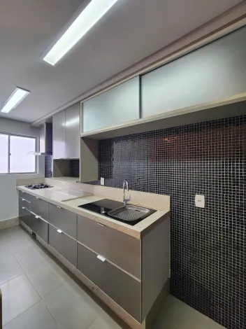 Alugar Apartamento / Cobertura em S&atilde;o Jos&eacute; do Rio Preto R$ 3.500,00 - Foto 3