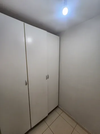 Alugar Apartamento / Padr&atilde;o em S&atilde;o Jos&eacute; do Rio Preto R$ 1.700,00 - Foto 9