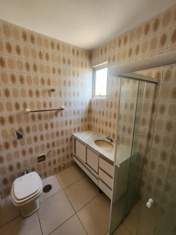 Alugar Apartamento / Padr&atilde;o em S&atilde;o Jos&eacute; do Rio Preto R$ 1.700,00 - Foto 17